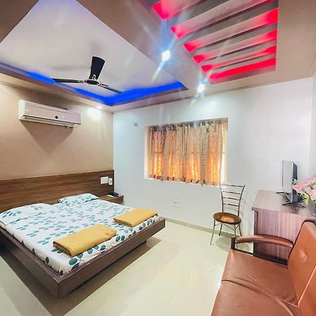 Hotel Rajdhani And Guest House Gujarat - Best Family Hotel In Halol Near Pavagadh And Halol Gidc Dış mekan fotoğraf