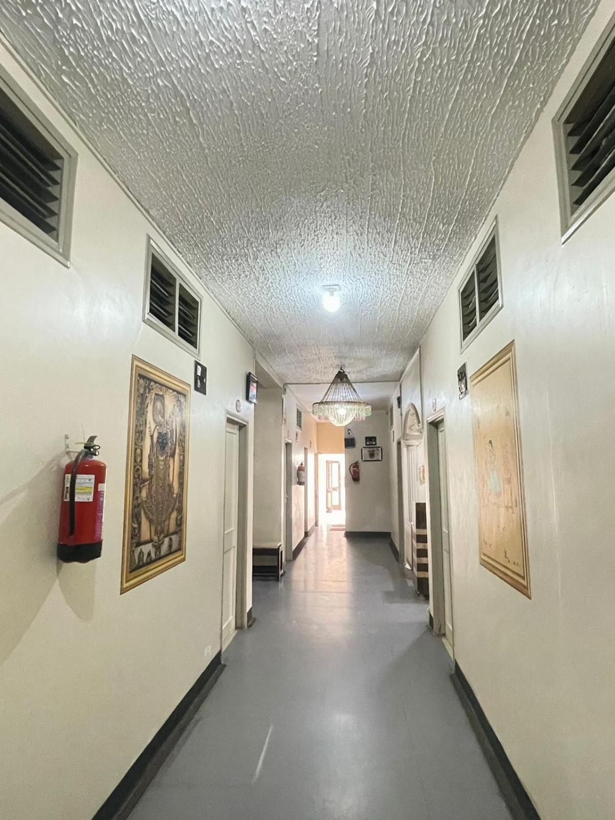 Hotel Rajdhani And Guest House Gujarat - Best Family Hotel In Halol Near Pavagadh And Halol Gidc Dış mekan fotoğraf