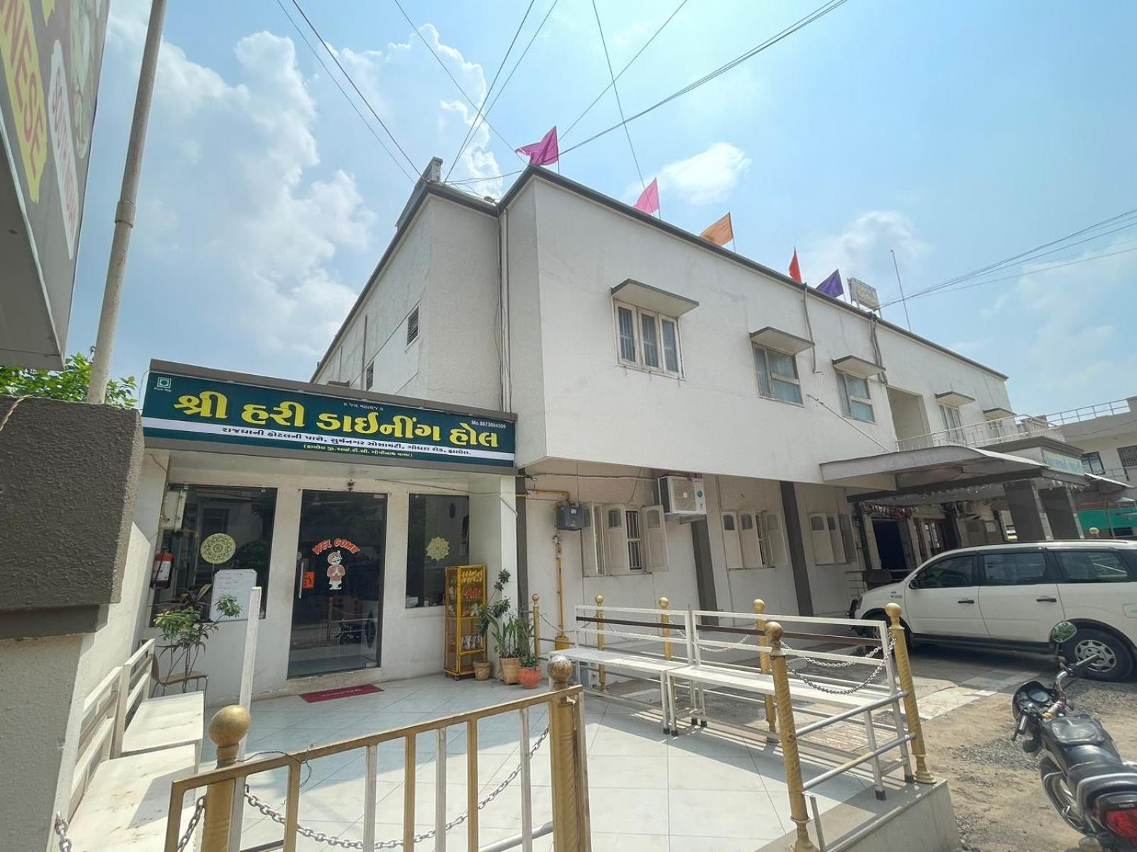 Hotel Rajdhani And Guest House Gujarat - Best Family Hotel In Halol Near Pavagadh And Halol Gidc Dış mekan fotoğraf
